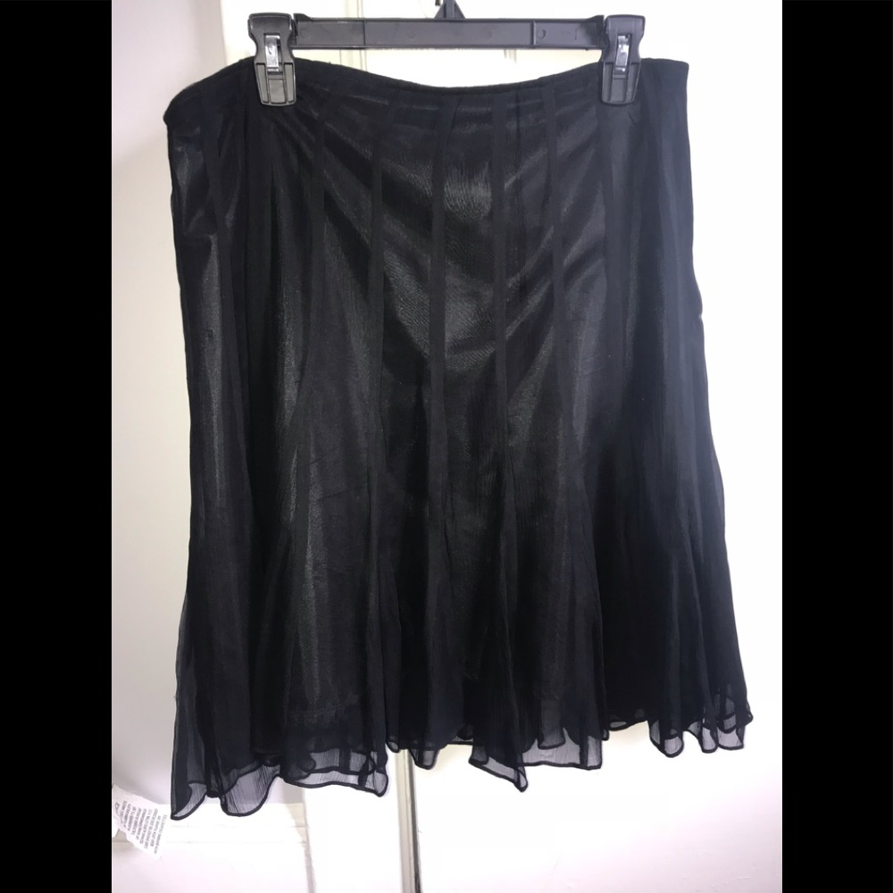Flippy knee length skirt black size 12